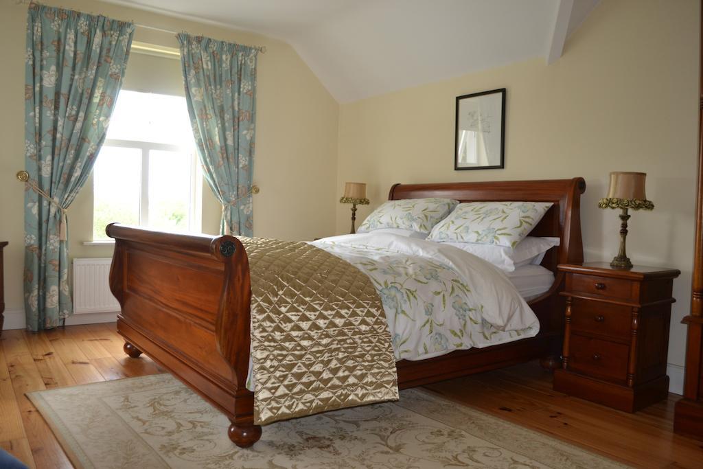 Guaire House Couette-café